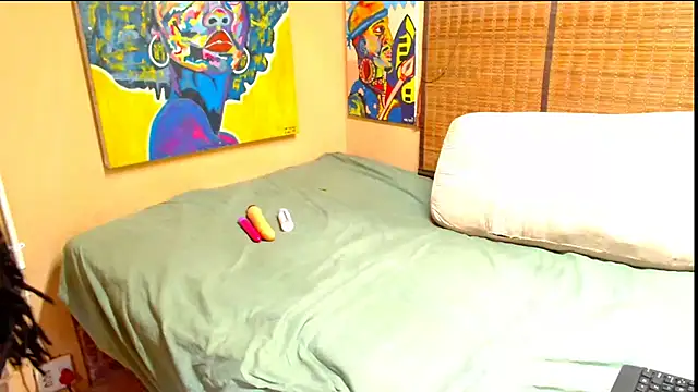 BootyQueen24X online show from November 6, 6:36 am