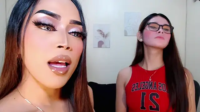 Snapshot of Lessandra_Lust chatting on September 12, 2:28 pm Lessandra Lust online show from September 12, 2:28 pm