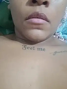 Snapshot of nessinha12 chatting on September 10, 1:38 am nessinha12 online show from September 10, 1:38 am