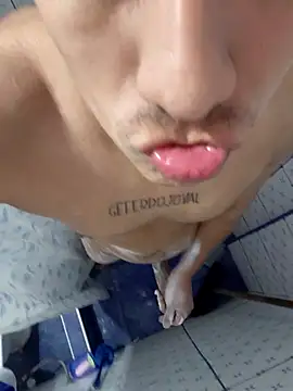 Snapshot of Exotic19cm chatting on November 11, 10:54 pm Exotic19cm online show from November 11, 10:54 pm