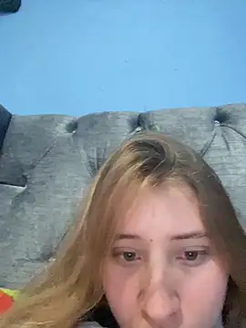 mia skys online show from February 20, 3:03 am