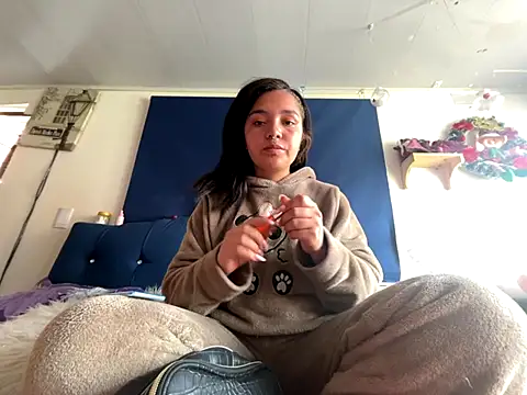 amanne misa online show from December 15, 6:56 pm