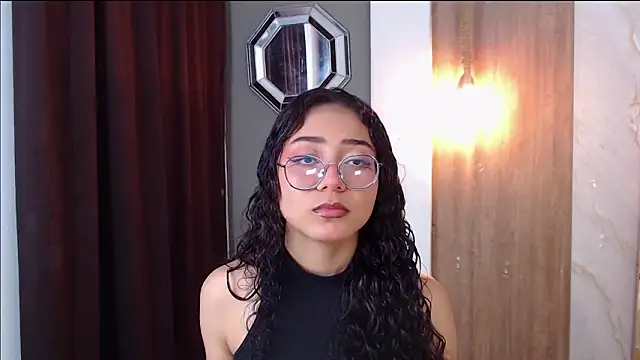 Snapshot of honeymoon_12 chatting on February 4, 6:08 am honeymoon 12 online show from February 4, 6:08 am