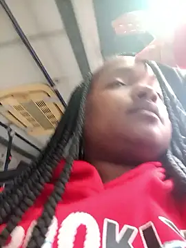 Snapshot of isabella_brown1 chatting on January 8, 3:14 pm isabella brown1 online show from January 8, 3:14 pm