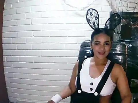 MiiaVelasquez online show from October 30, 4:03 am