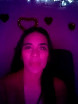 MiiaVelasquez online show from February 2, 4:11 am