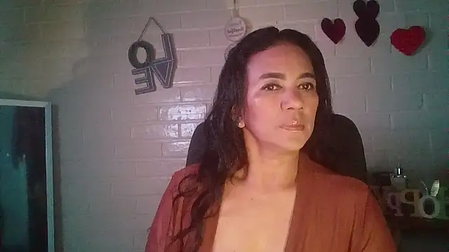 MiiaVelasquez online show from March 28, 5:07 am
