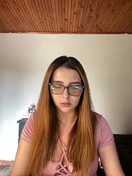 CoraVibes online show from October 2, 7:43 pm