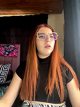 CoraVibes online show from October 8, 7:55 pm