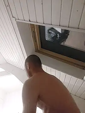 Snapshot of Hahahhdsj112 chatting on October 11, 8:07 pm Hahahhdsj112 online show from October 11, 8:07 pm