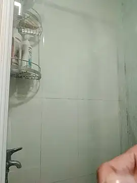 Snapshot of boyhi199x chatting on September 23, 10:46 pm boyhi199x online show from September 23, 10:46 pm