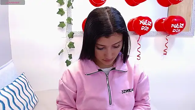 Snapshot of louis_k chatting on February 15, 11:30 am louis k online show from February 15, 11:30 am