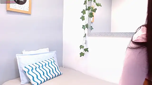 Snapshot of louis_k chatting on February 19, 11:28 am louis k online show from February 19, 11:28 am