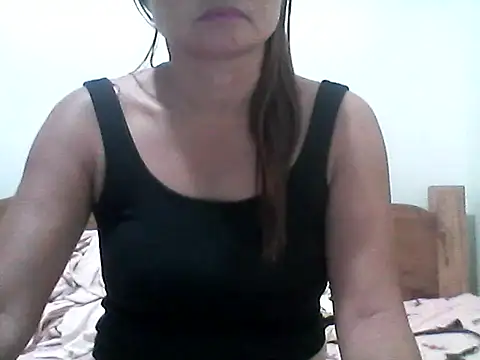 nathalie0045 online show from April 12, 11:32 pm