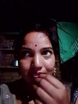 Snapshot of Seema_guptaji chatting on May 27, 8:06 pm Seema guptaji online show from May 27, 8:06 pm