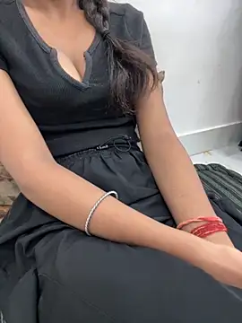 Snapshot of cute_parii_ chatting on October 1, 10:16 pm cute parii  online show from October 1, 10:16 pm