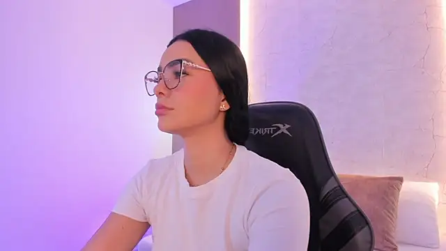 emily tolson online show from March 5, 7:21 pm