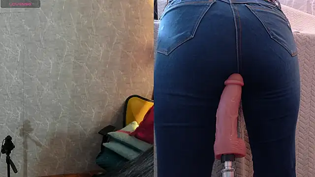 Sophi Thaylorr online show from September 25, 1:59 pm