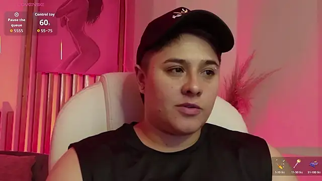 Snapshot of IanGilbert chatting on February 2, 9:13 pm IanGilbert online show from February 2, 9:13 pm