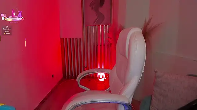 Snapshot of IanGilbert chatting on February 5, 9:08 pm IanGilbert online show from February 5, 9:08 pm