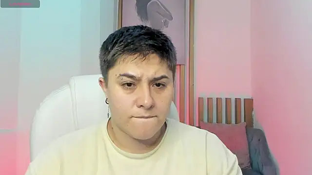 Snapshot of IanGilbert chatting on February 10, 8:57 pm IanGilbert online show from February 10, 8:57 pm