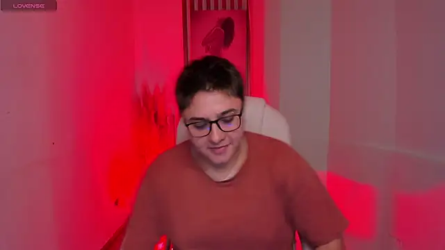 Snapshot of IanGilbert chatting on February 16, 8:49 pm IanGilbert online show from February 16, 8:49 pm