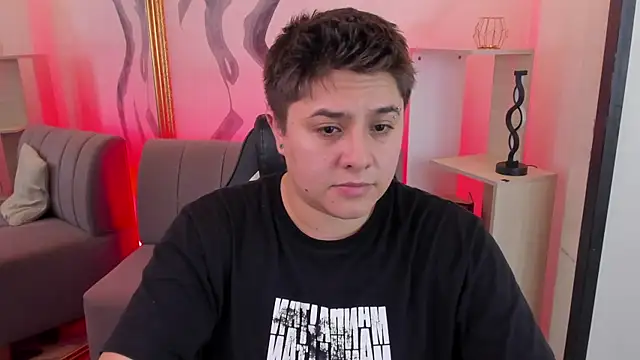 Snapshot of IanGilbert chatting on February 23, 8:50 pm IanGilbert online show from February 23, 8:50 pm