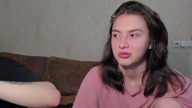 muuur fam online show from October 8, 9:01 pm