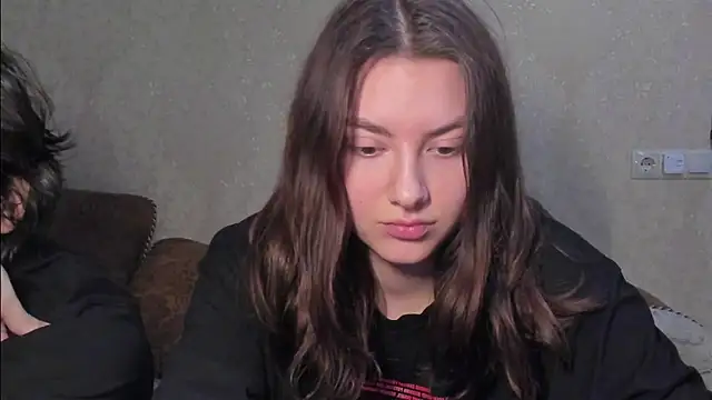 muuur fam online show from December 14, 8:35 pm