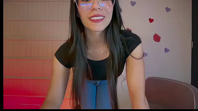 Snapshot of sasha_jonne chatting on June 15, 12:24 am sasha jonne online show from June 15, 12:24 am