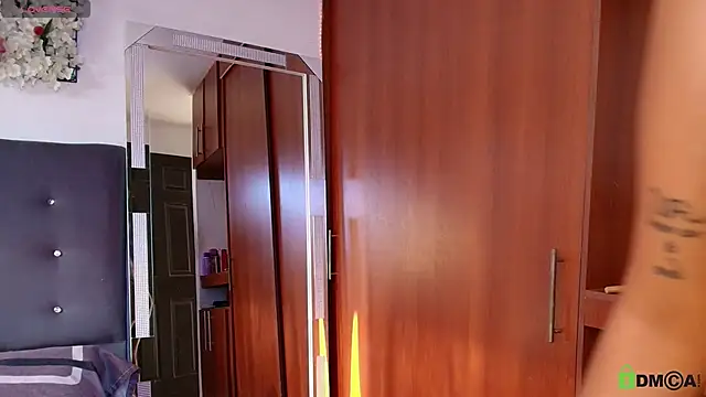 madisonwalkeeer online show from November 11, 8:42 pm