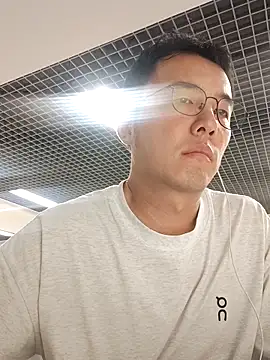 Snapshot of nnnnnan9527 chatting on September 17, 7:10 am nnnnnan9527 online show from September 17, 7:10 am