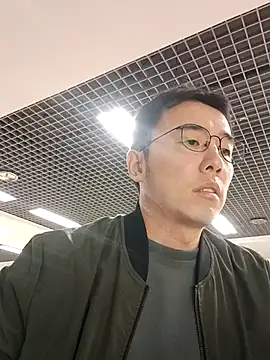 Snapshot of nnnnnan9527 chatting on September 24, 3:43 am nnnnnan9527 online show from September 24, 3:43 am