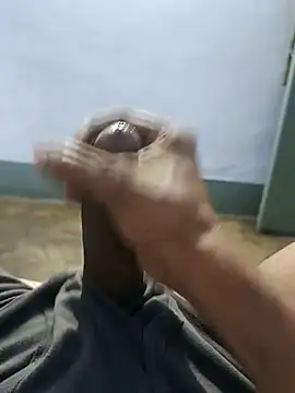 Snapshot of Mr_xxx007@xh chatting on March 17, 11:46 am Mr xxx007xh online show from March 17, 11:46 am