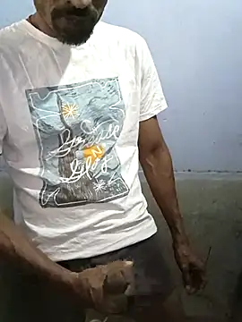 Snapshot of Mr_xxx007@xh chatting on March 19, 10:41 am Mr xxx007xh online show from March 19, 10:41 am