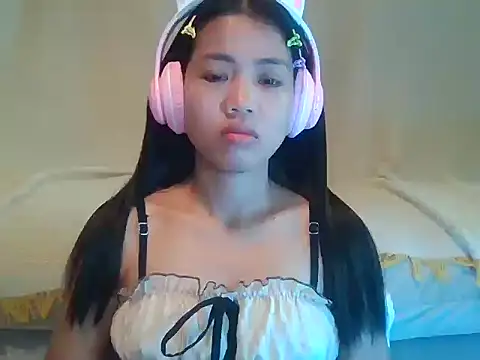 Snapshot of AnnewithanE chatting on September 23, 2:58 am AnnewithanE online show from September 23, 2:58 am