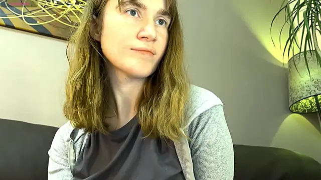 velina   online show from October 19, 8:31 pm