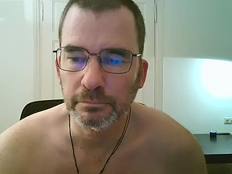 Snapshot of stallionrider88 chatting on November 2, 4:53 pm stallionrider88 online show from November 2, 4:53 pm