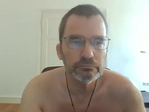 Snapshot of stallionrider88 chatting on June 20, 2:42 pm stallionrider88 online show from June 20, 2:42 pm