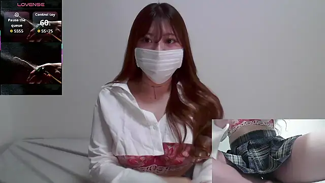 Snapshot of eri_0824 chatting on September 9, 10:37 am eri 0824 online show from September 9, 10:37 am