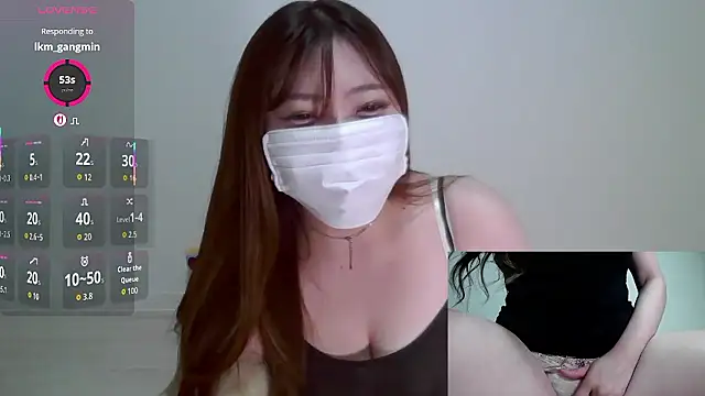 Snapshot of eri_0824 chatting on October 5, 6:56 am eri 0824 online show from October 5, 6:56 am