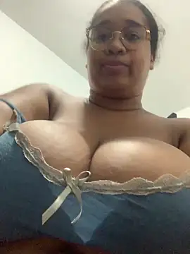 Yera brown69 online show from December 14, 1:22 am