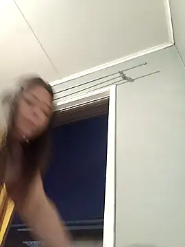 Snapshot of tudiablitalitabellaaa chatting on November 8, 12:00 am tudiablitalitabellaaa online show from November 8, 12:00 am