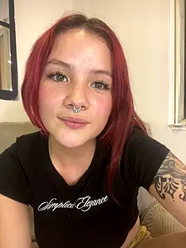 Snapshot of julse_ chatting on October 18, 10:54 pm julse online show from October 18, 10:54 pm
