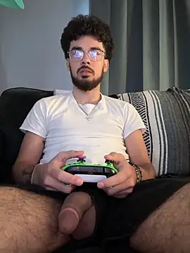 Snapshot of bigbrownpleasure chatting on September 14, 10:20 pm bigbrownpleasure online show from September 14, 10:20 pm