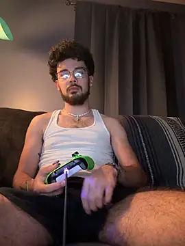 Snapshot of bigbrownpleasure chatting on September 21, 1:40 am bigbrownpleasure online show from September 21, 1:40 am