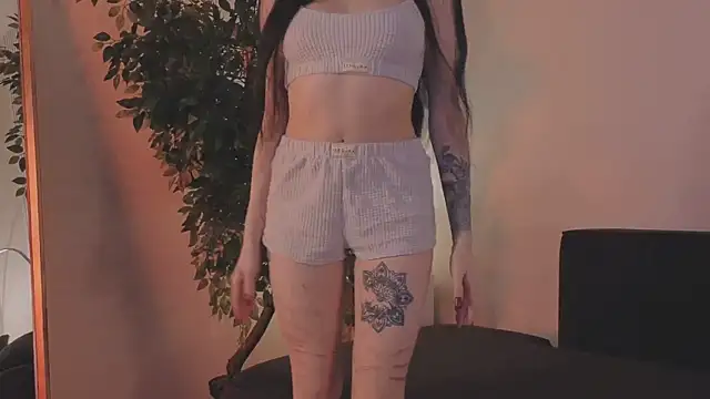 Loona Eclipse online show from January 17, 8:12 pm