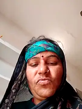 Snapshot of Suhani_hot12 chatting on February 3, 9:47 am Suhani hot12 online show from February 3, 9:47 am