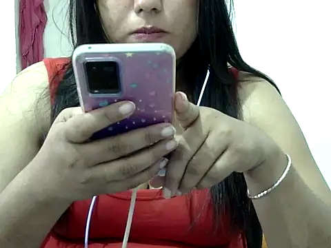 Mon-Luv online show from February 15, 8:57 am