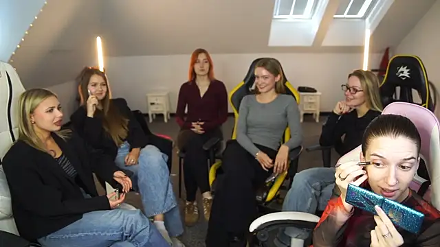 Snapshot of _Lili_054 chatting on September 26, 10:19 am  Lili 054 online show from September 26, 10:19 am